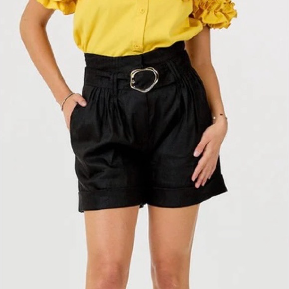 Brand new shorts very stylish with cuff.  High waisted. Midnight black - Picture 3 of 7